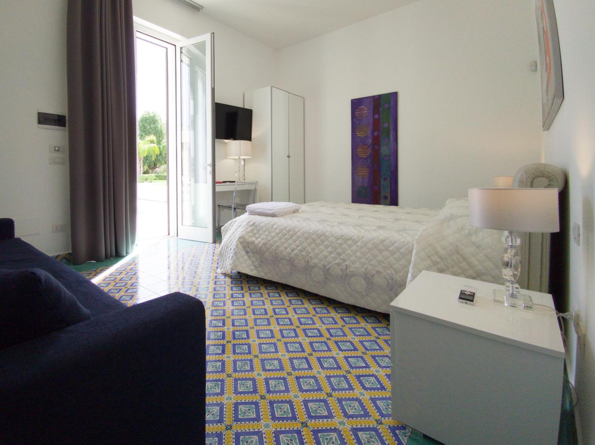 Relais Villa Magnolia Конверсано Стая снимка